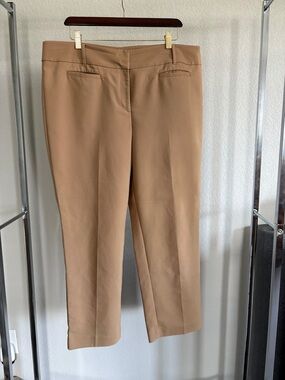 Ann Taylor Factory Cropped Dress Pants in Camel/Tan  Size 14 Curvy Fit